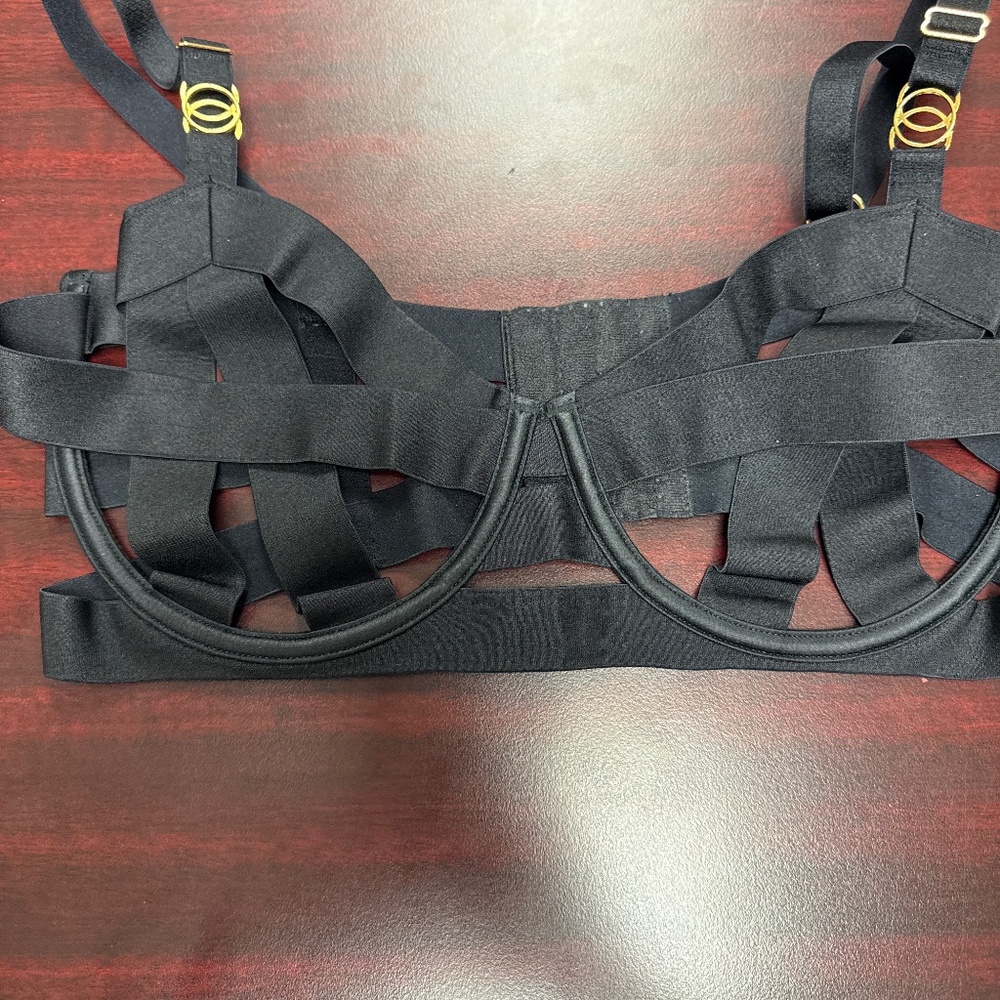 New Victoria’s Secret Very Sexy Unlined Bra